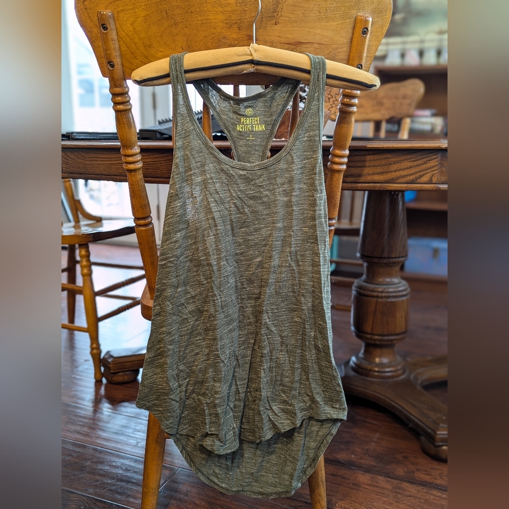 Green tank top size medium